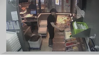 Webcam in the pizzeria «Dodo Pizza» on Bolshaya Sadovaya Street, Saratov