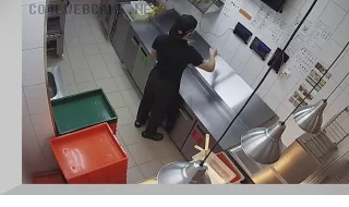 Webcam in the pizzeria «Dodo Pizza» on Kuryzhova Street, Domodedovo
