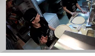 Webcam in the pizzeria «Dodo Pizza» on Salutnaya Street, Chelyabinsk