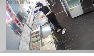 Webcam in the pizzeria «Dodo Pizza» on Pobeda Revolyutsii Avenue, Shakhty