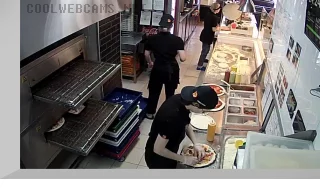 Webcam at the Dodo Pizza pizzeria on Moskovskaya Street, Sochi