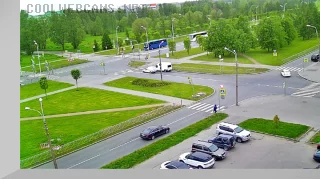 Webcam at the intersection of General Khazov Street and Petersburg Highway, Pushkin city