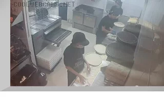 Webcam in the pizzeria «Dodo Pizza» on Kirova Street, Yakutsk