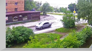 Webcam at the crossroad of Koshevoy/Trofimov