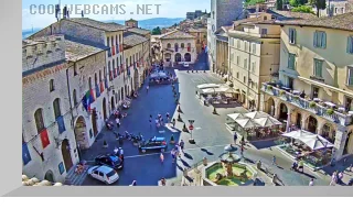 Webcam on Piazza del Comune in Assisi