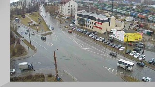Webcam at the crossroads of Pervomayskiy - Melentieva
