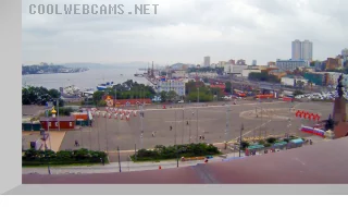 Webcam on the Revolution Fighters Square in Vladivostok