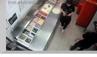 Webcam at the Dodo Pizza pizzeria in the Savelki shopping center, Zelenograd