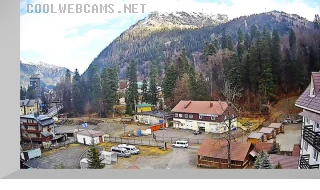 Webcam of the Snezhny Bars Hotel, Dombay