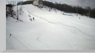 Webcam with a view of the middle of the training slope in the sports village «Novinki»