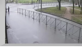 Webcam at the intersection of Zheleznodorozhnaya Street and Aleksey Tolstoy Boulevard, Pushkin